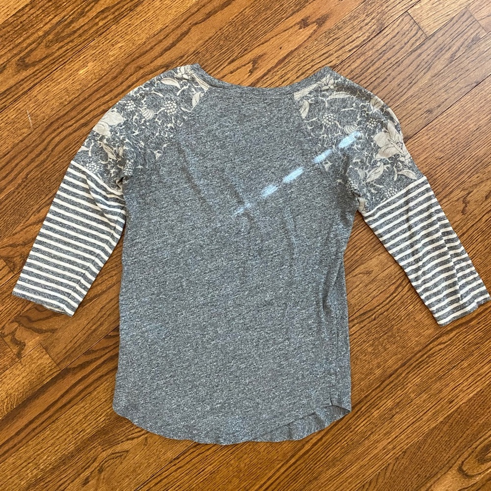 J Crew Heather Grey Stripe Floral Baseball 3/4 Tee - Picture 5 of 8